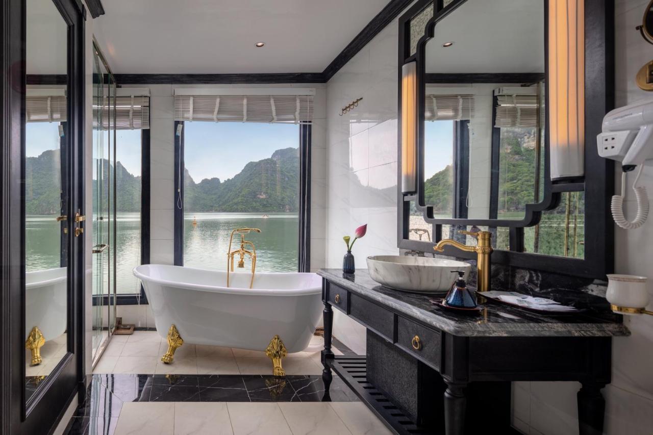 Hotel Le Journey Luxury Cruise Hạ Long Exterior foto